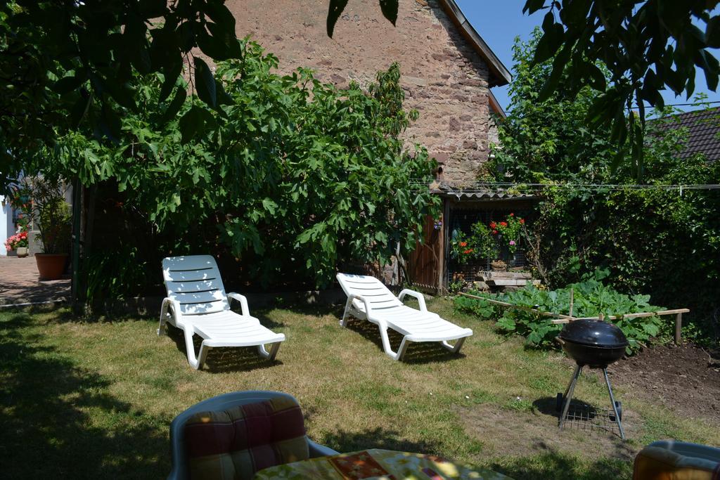 Location Alice Villa Ottrott Rum bild